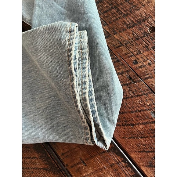 GAP 32 Petite Womens Jeans light wash distressed - Picture 7 of 10